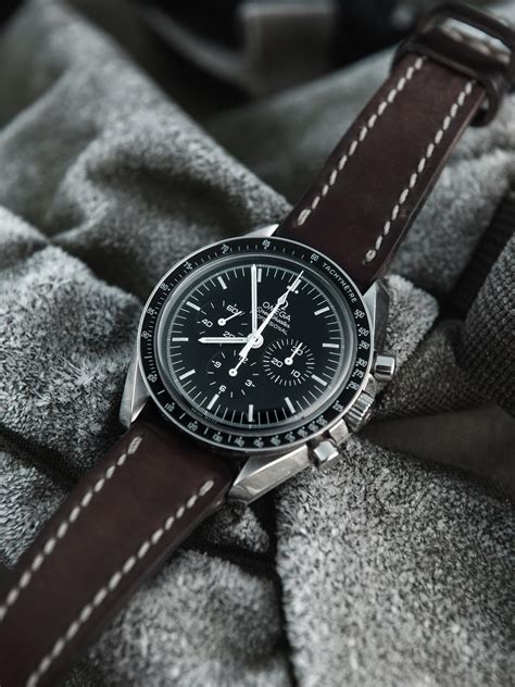 bracciale omega speedmaster professional|Omega Speedmaster professional leather strap.